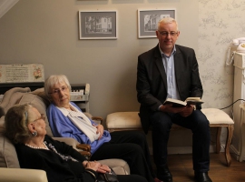 Rozdział trzeci dnia 18 lutego 2016 r. przeczytał Marian Martenka - Główny Administrator Domu Pomocy Społecznej.